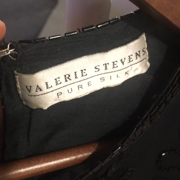 VINTAGE beautiful black sequin top - Picture 4 of 5